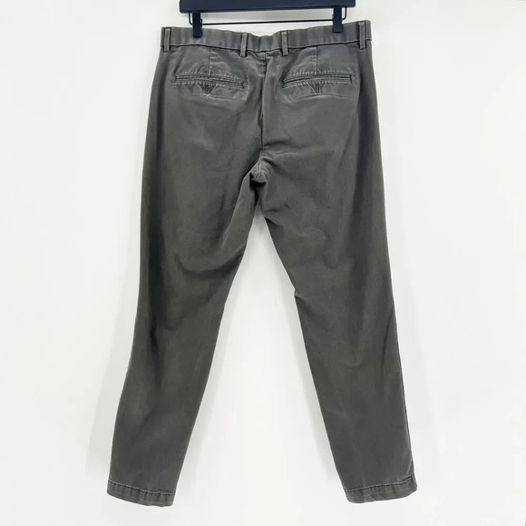 Gap Slim Chino Pants Mens Size 33x30 Dark Grey Stretch Career Ankle Straight - Picture 2 of 6